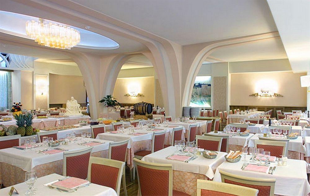 Hotel Biondi モンテカティーニ・テルメ エクステリア 写真