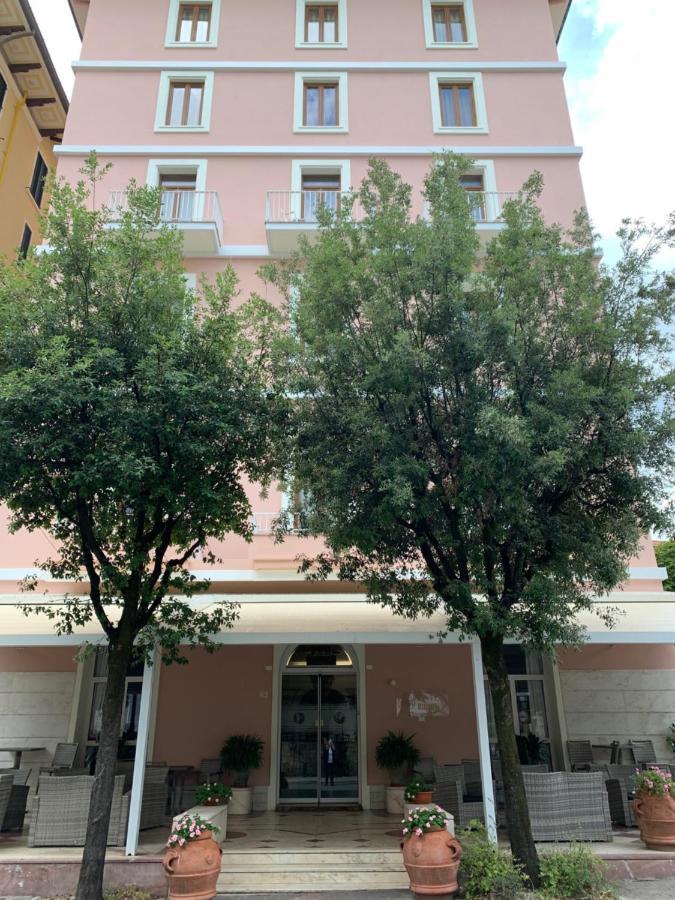 Hotel Biondi モンテカティーニ・テルメ エクステリア 写真