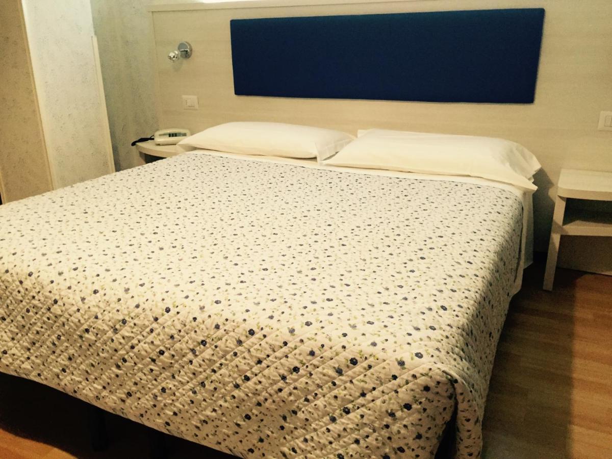 Hotel Biondi モンテカティーニ・テルメ 部屋 写真